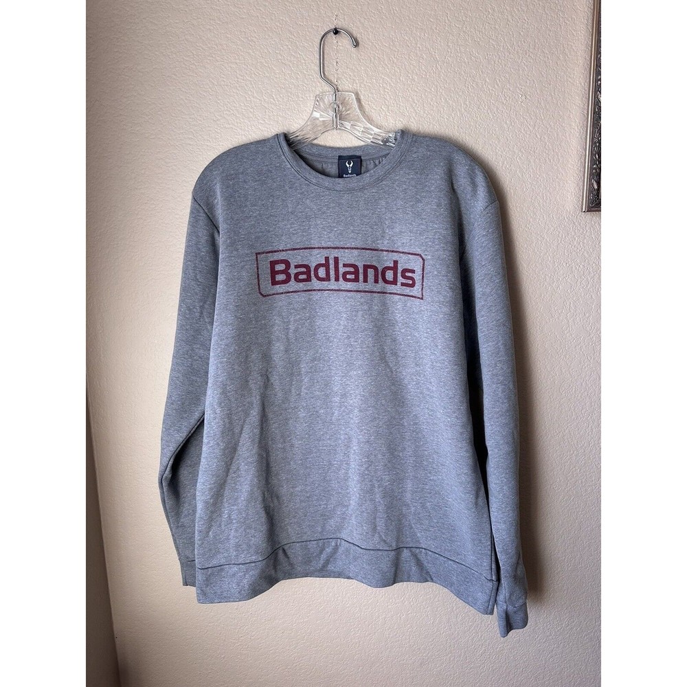 Badlands Gear Grey Crewneck Sweatshirt Outdoors Men’s Size Large Gently Used